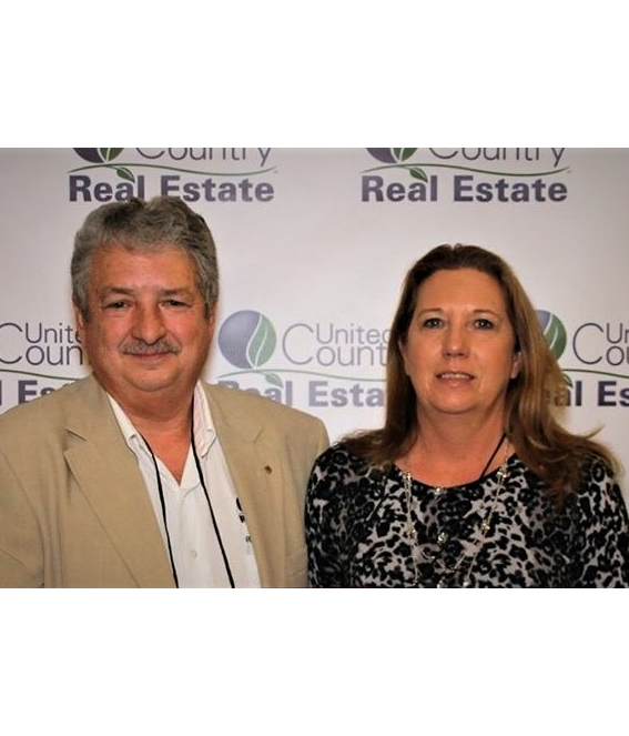 Dale and Renee Williams