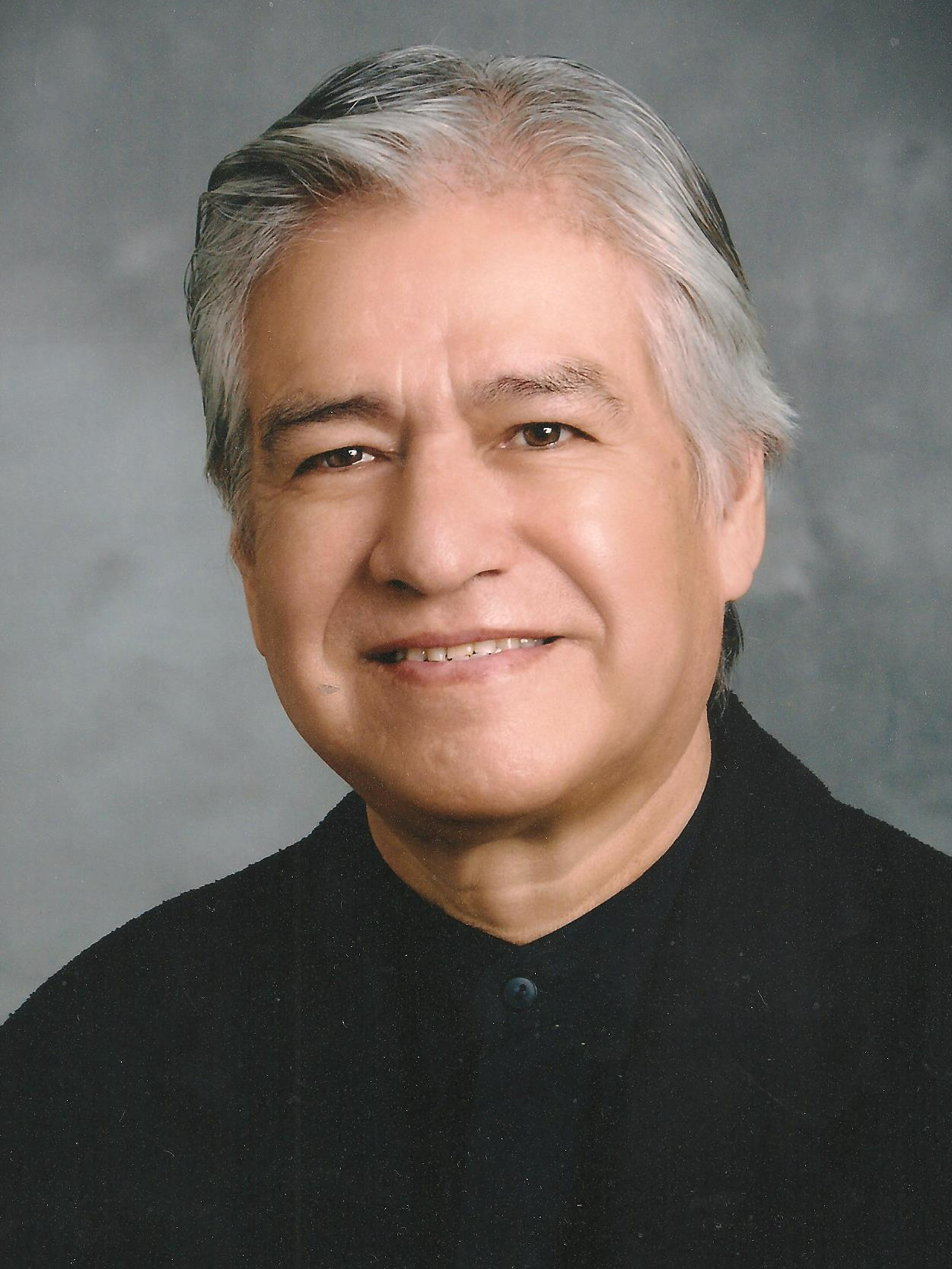 Roberto  Alvizo