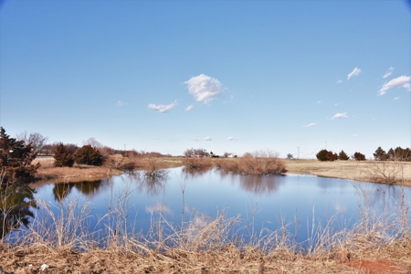 County Home, Farmhouse, Acreages, Pond, Horses, Oklahoma - image 2