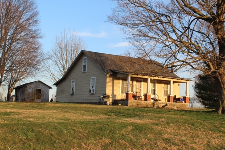 22 Acre Warren County Farm and Home For Sale at Auction - image 17