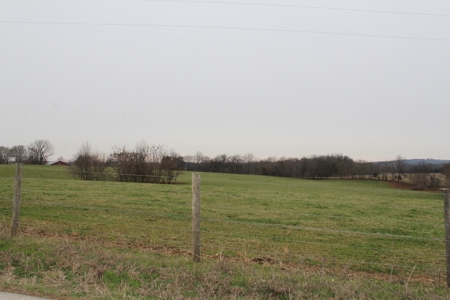 22 Acre Warren County Farm and Home For Sale at Auction - image 10
