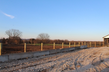 22 Acre Warren County Farm and Home For Sale at Auction - image 20