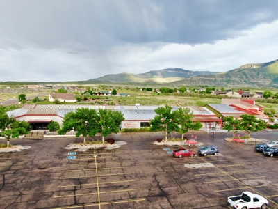 Western Colorado commercial center with grocery store tenant - image 3