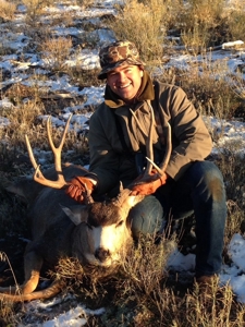 Trophy mule deer hunting, easy-access Colorado land for sale - image 1