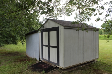 Warren County Home & 13 Acres For Sale @ Auction in 2 Tracts - image 8