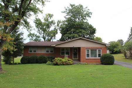 Well Maintained 3 Bdrm. 1 Bath Brick Home For Sale @ Auction - image 1