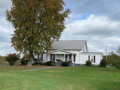 Mult-Property Auction with Homes, Duplex and Vacant Land - image 9