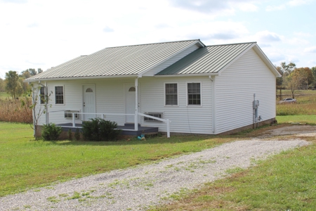 Mult-Property Auction with Homes, Duplex and Vacant Land - image 4