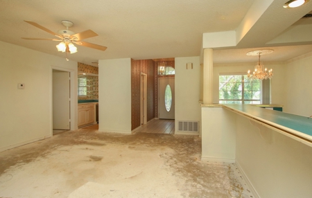Auction Property: Main and Guest house on 4.5 +/-  acres. - image 21