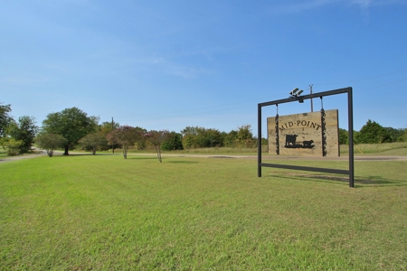 Auction Property: Main and Guest house on 4.5 +/-  acres. - image 1