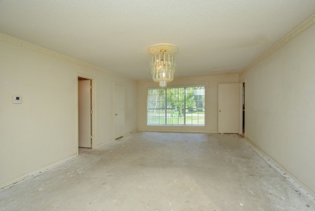 Auction Property: Main and Guest house on 4.5 +/-  acres. - image 42