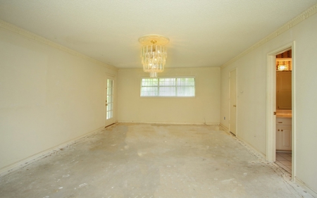Auction Property: Main and Guest house on 4.5 +/-  acres. - image 40