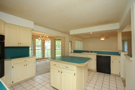 Auction Property: Main and Guest house on 4.5 +/-  acres. - image 32