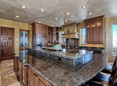 Luxury Colorado Mountain Home on Acreage - image 35