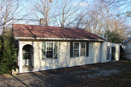 2 Bdrm 1 Bath Home on 2 Lots with RM-4 Zoning in B.G. - image 1