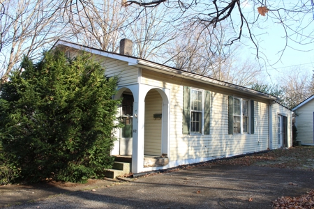 2 Bdrm 1 Bath Home on 2 Lots with RM-4 Zoning in B.G. - image 2