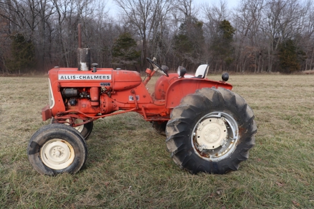 Large Collector Tractor and Modern Farm Equipment Auction - image 5
