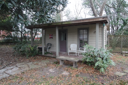 Home In Town For Sale Located In Sulphur Springs Texas - image 24