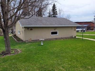 Starbuck Real Estate & Personal Property Auction - image 4