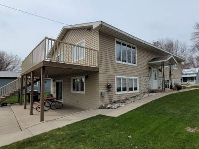 Starbuck Real Estate & Personal Property Auction - image 3