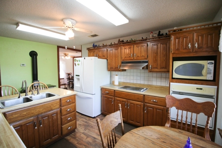 Home Land For Sale Honey Grove Fannin County Texas Property - image 48