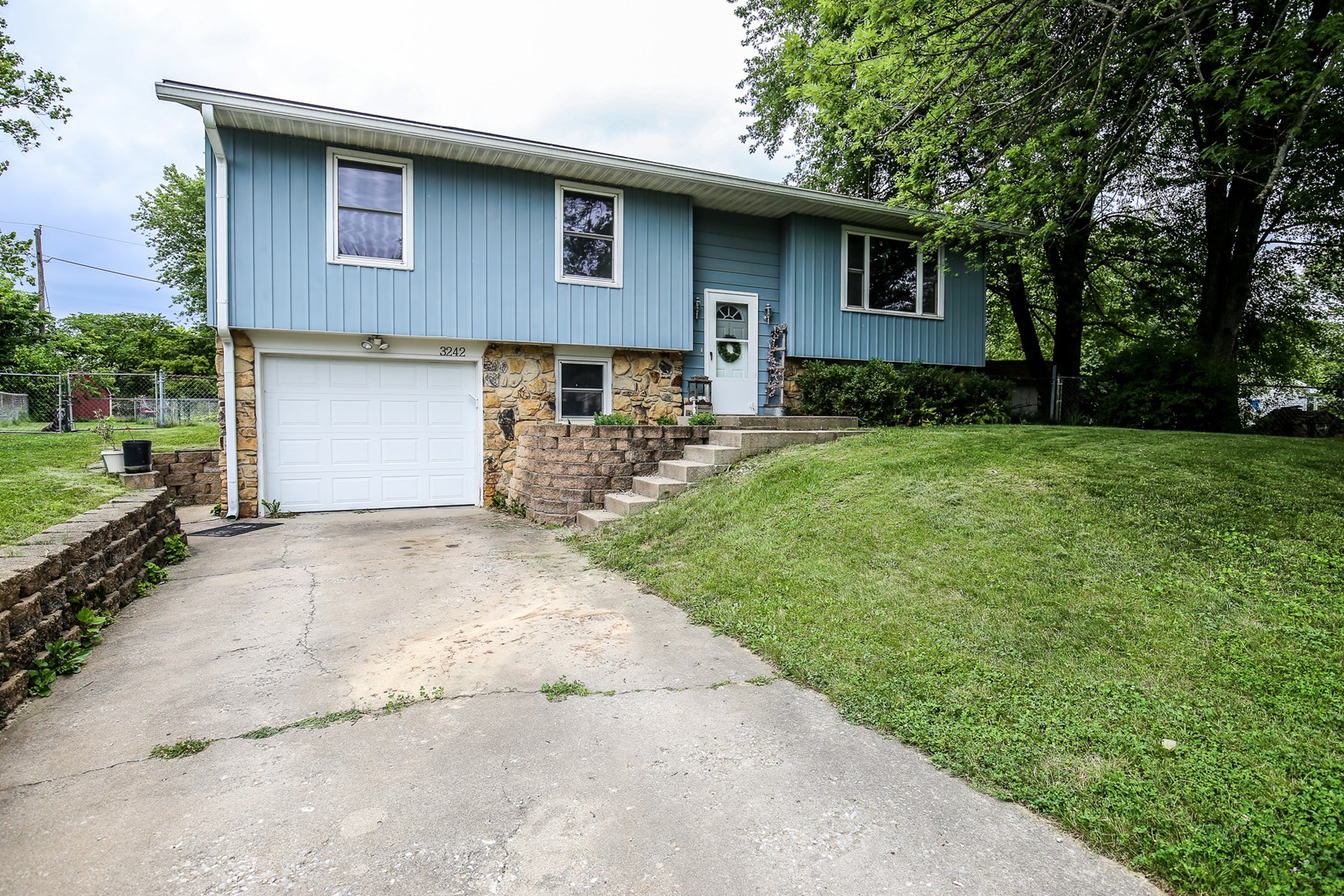 3242 West Fairington Court, Bloomington, Indiana, 47403