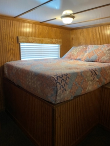 Floating Cabin, Green River Lake Campbellsville, KY For Sale - image 6