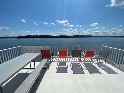 Floating Cabin Selling at Absolute Auction Green River Lake - image 20