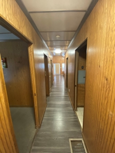 Floating cabin Selling at Absolute Auction Green River Lake - image 17