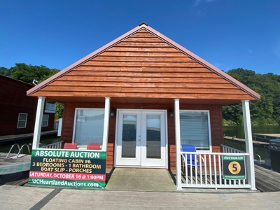 Floating Cabin Selling  Absolute Auction on Green River Lake - image 2