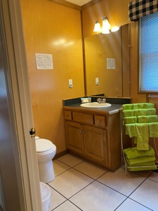 Floating Cabin Selling at Absolute Auction Green River Lake - image 25