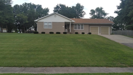 Charming home for sale in Marshall, MO - image 1