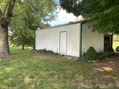 Beautiful Country Home & 2 Acres for Sale in Alvaton, KY - image 12