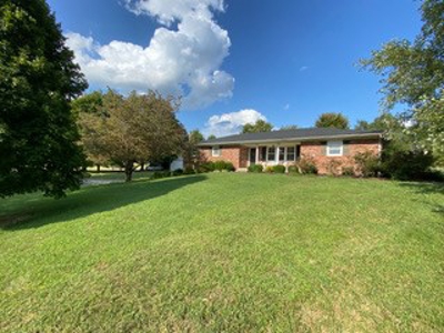 Beautiful Country Home & 2 Acres for Sale in Alvaton, KY - image 5