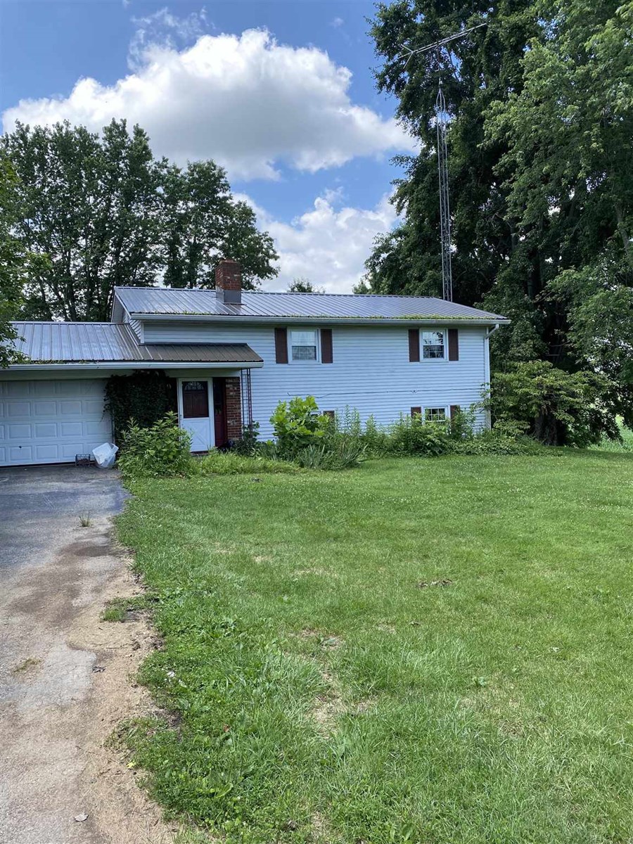 2014 E. St. Rd. 54, Bloomfield, Indiana, 47424