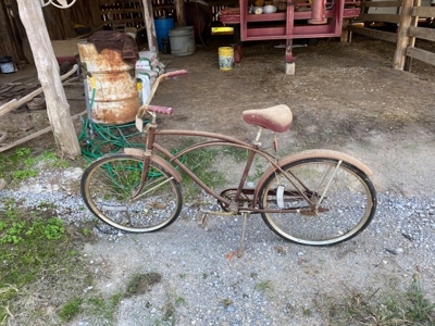 Home in Albany, Kentucky - image 21
