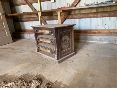 Home in Albany, Kentucky - image 32