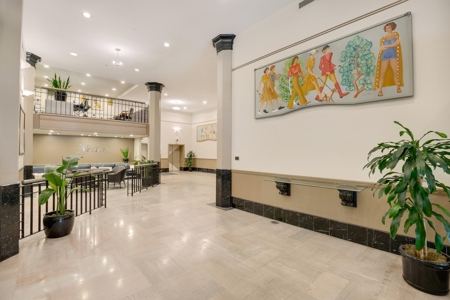 Downtown Denver Condo For Sale At Auction - image 4