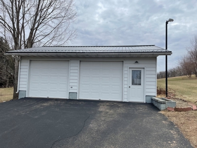 Beautiful Pardeeville WI Home for Sale - image 24