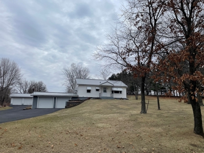Beautiful Pardeeville WI Home for Sale - image 35