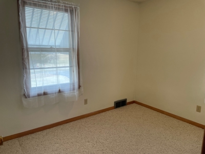 Beautiful Pardeeville WI Home for Sale - image 2