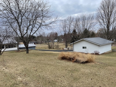 Beautiful Pardeeville WI Home for Sale - image 32