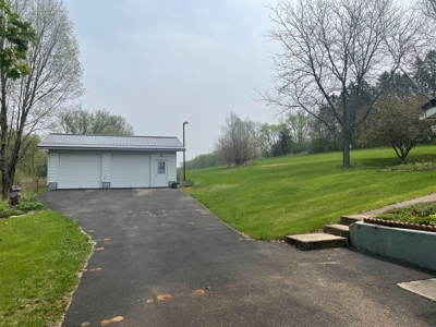 Beautiful Pardeeville WI Home for Sale - image 38