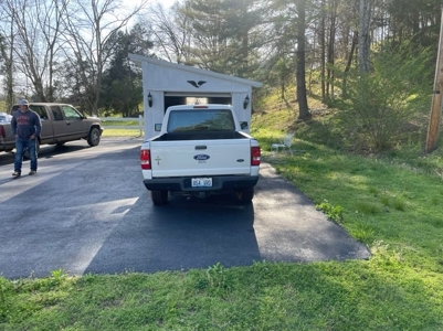 Home near the Cumberland River in Burkesville, KY - image 26