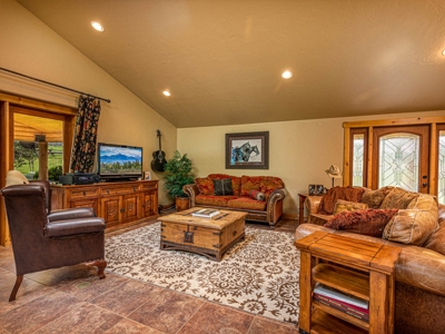 Premier Ranch Property For Auction in Southwestern Colorado - image 39
