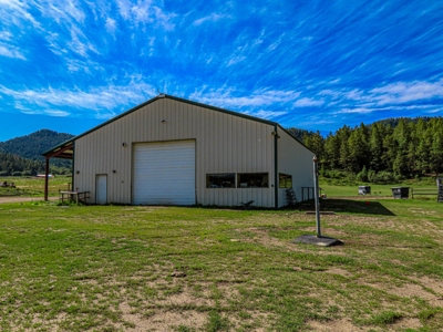 Premier Ranch Property For Auction in Southwestern Colorado - image 10