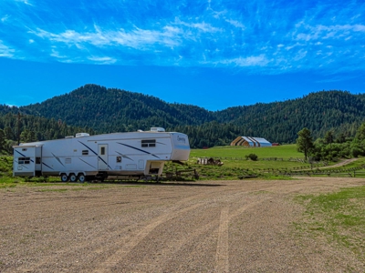 Premier Ranch Property For Auction in Southwestern Colorado - image 11