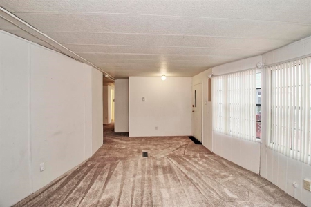 Grand Junction Auction Property 3 Beds, 2 Baths, Large Lot - image 6