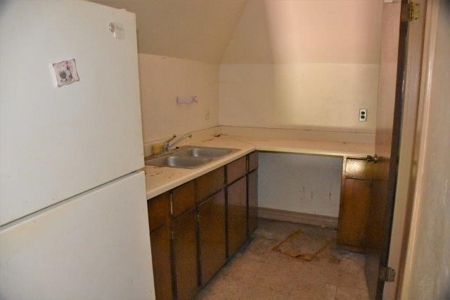 Public Auction- Commercial- Residential- Investment Property - image 25