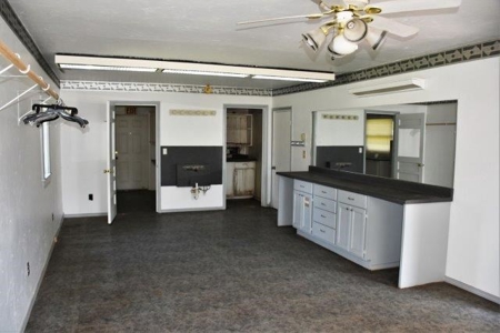 Public Auction- Commercial- Residential- Investment Property - image 14